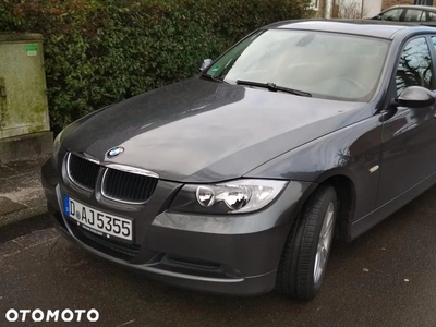 BMW Seria 3 318i