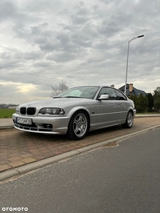 BMW Seria 3 318i Coupe