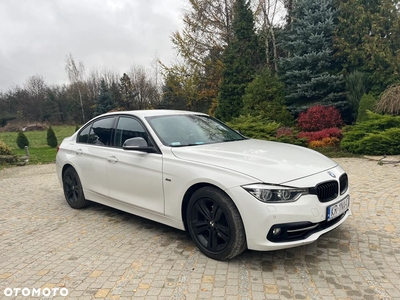 BMW Seria 3 318i Sport Line