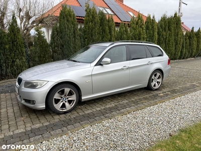 BMW Seria 3 318i Touring