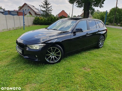 BMW Seria 3 320d Sport Line