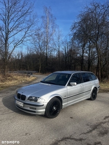 BMW Seria 3 320i