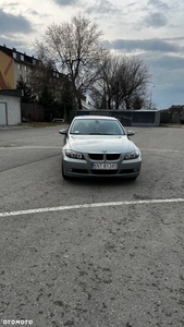 BMW Seria 3 320i