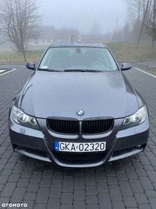 BMW Seria 3 320i