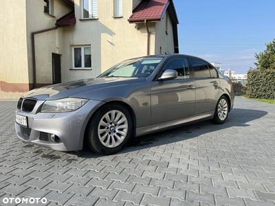 BMW Seria 3 320i