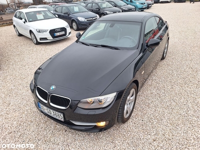 BMW Seria 3 320i Coupe