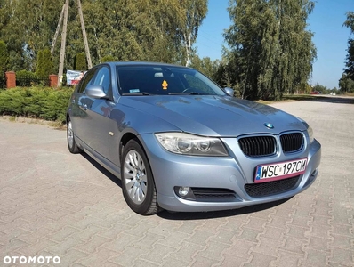 BMW Seria 3 320i