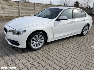 BMW Seria 3 320i Sport Line sport