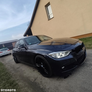 BMW Seria 3 328i Luxury Line