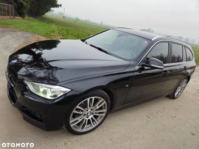 BMW Seria 3 328i Touring xDrive Sport-Aut Sport Line