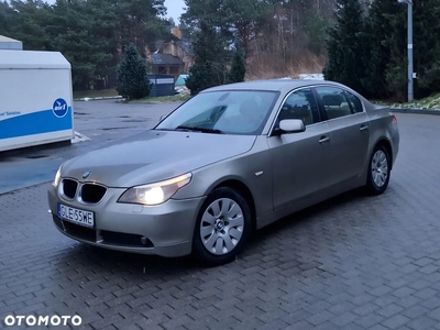 BMW Seria 5 523i