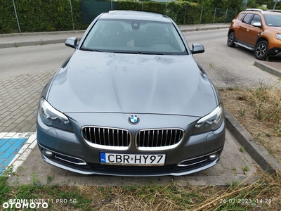 BMW Seria 5 528i xDrive Luxury Line