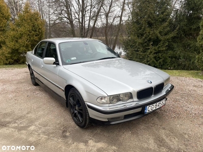 BMW Seria 7 728i