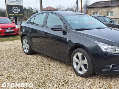 Chevrolet Cruze 1.8 LS+