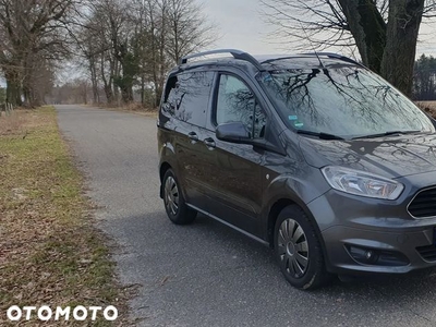 Ford Tourneo Courier 1.0 EcoBoost Ambiente