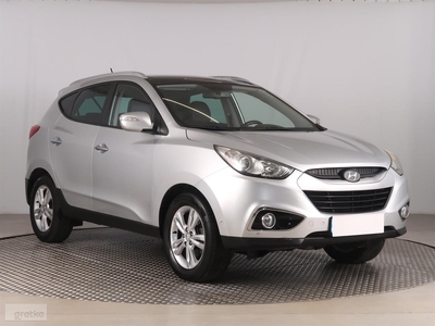 Hyundai ix35 , Skóra, Navi, Klimatronic, Tempomat, Parktronic,