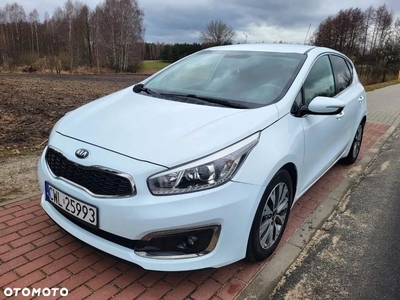 Kia Ceed SW 1.0 T-GDI OPF Edition 7