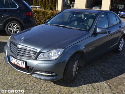 Mercedes-Benz Klasa C 180 BlueEFFICIENCY