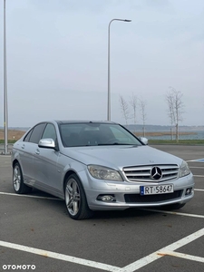 Mercedes-Benz Klasa C 320 T CDI DPF 7G-TRONIC Avantgarde