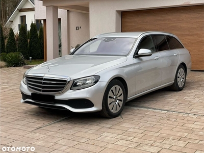 Mercedes-Benz Klasa E 220 d T 9G-TRONIC