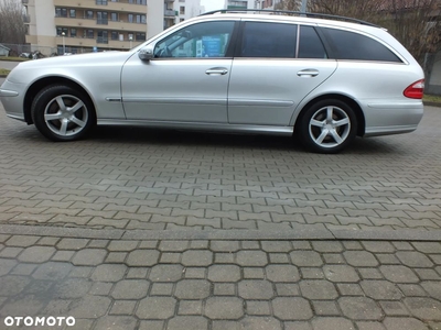 Mercedes-Benz Klasa E 320 CDI T Avantgarde