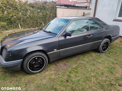 Mercedes-Benz W124 (1984-1993)