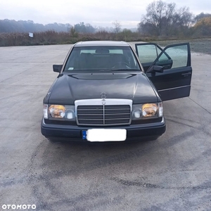 Mercedes-Benz W124 (1984-1993)