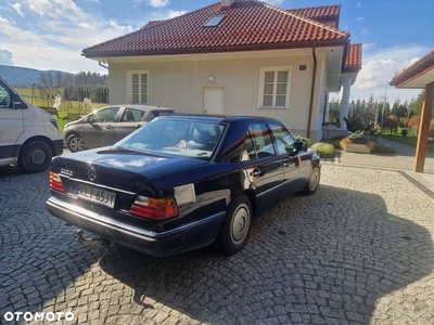 Mercedes-Benz W124 (1984-1993)