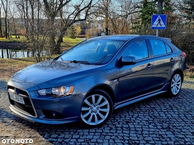 Mitsubishi Lancer 1.8 Intense