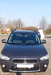 Mitsubishi Outlander 2.0 Intense + 2WD CVT