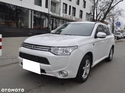 Mitsubishi Outlander PHEV Intense +