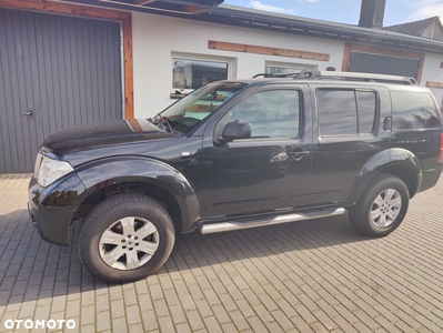 Nissan Pathfinder 2.5 DCi Elegance / LE