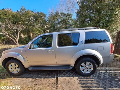 Nissan Pathfinder 2.5 DCi Elegance / LE