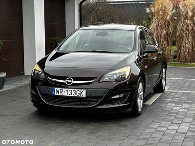 Opel Astra 1.4 Turbo Active