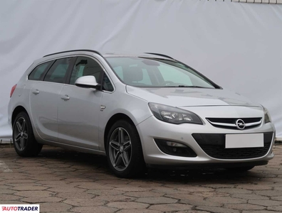 Opel Astra 1.6 134 KM 2014r. (Piaseczno)