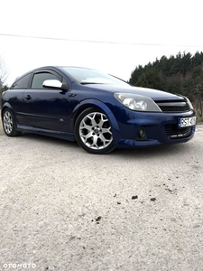 Opel Astra III GTC 2.0 T Sport