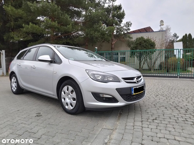 Opel Astra IV 1.4 T Essentia EU6