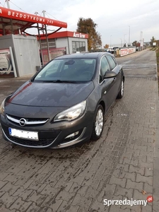 Opel astra j 1.7 cdti cosmo niski przebieg zadbany