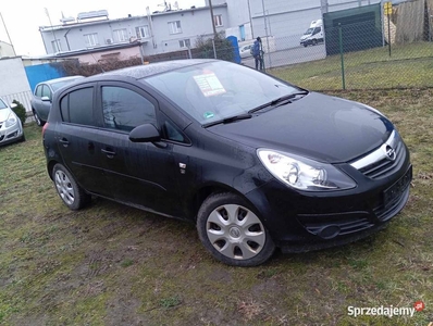 Opel Corsa 1.4 Benzyna bogata wersja opłacony niskie spalani