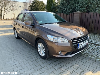 Peugeot 301 1.6 VTi Allure