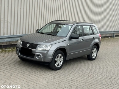 Suzuki Grand Vitara 2.0 De Luxe