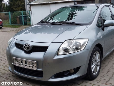 Toyota Auris 1.33 VVT-i Terra