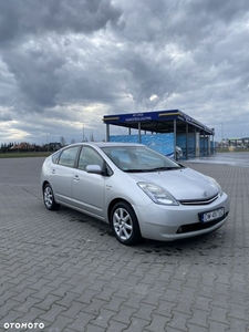 Toyota Prius (Hybrid)