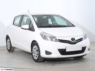 Toyota Yaris 1.3 97 KM 2013r. (Piaseczno)