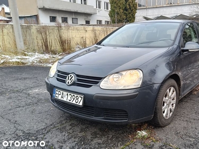 Volkswagen Golf V 1.6 FSI Trendline