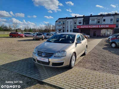 Volkswagen Jetta 1.6 FSI Sportline