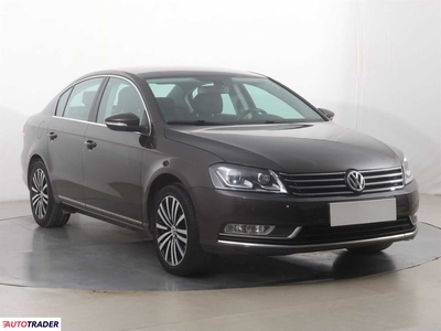 Volkswagen Passat 1.4 158 KM 2013r. (Piaseczno)