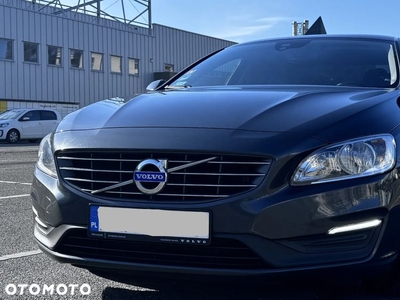 Volvo S60 D2 Drive-E Dynamic Edition (Momentum)