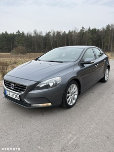 Volvo V40 D2