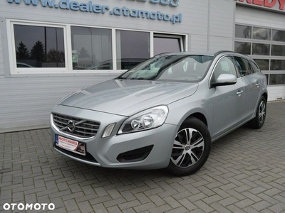 Volvo V60 D2